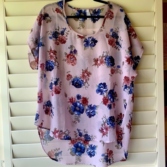 Violet floral short sleeve blouse - Picture 1 of 3